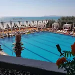 Beach View Apartment